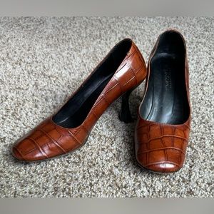 Classiques Entier Vintage Crocodile print Brown leather triangle heel - Size 7